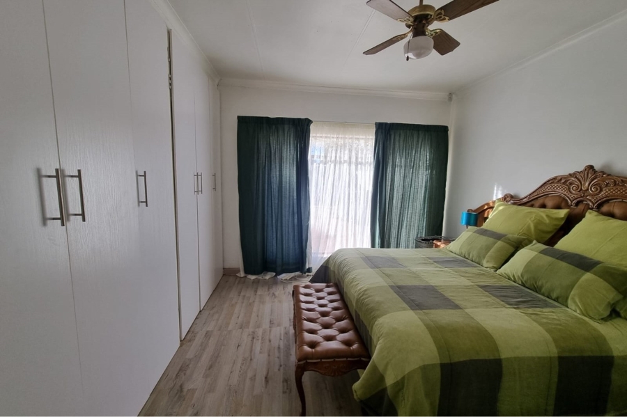 3 Bedroom Property for Sale in La Hoff North West